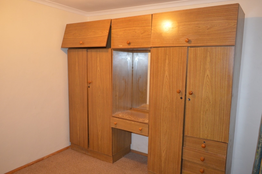 To Let 2 Bedroom Property for Rent in Songloed North West